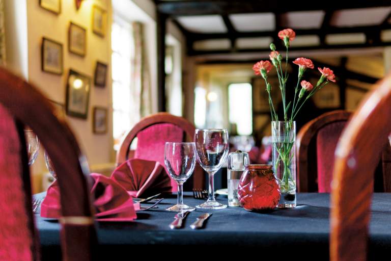 Table setting at The California Inn, Ivybridge, Devon