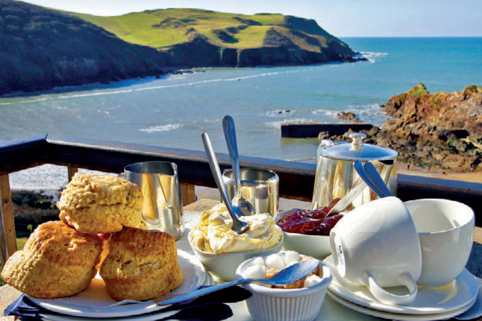 Cream teas at the Cottage Hotel
