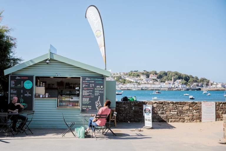 Johns of Instow Beach Hut