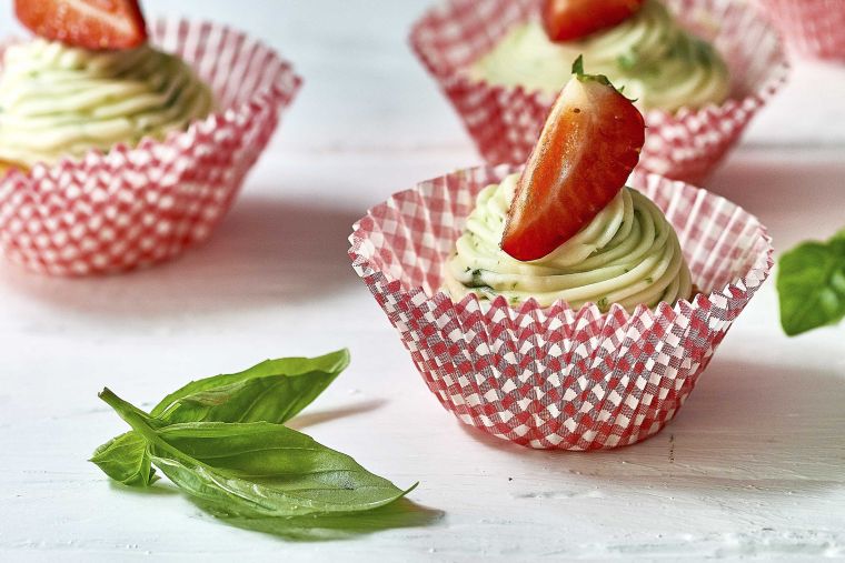 Strawberry cupcakes with basil & lime frosting